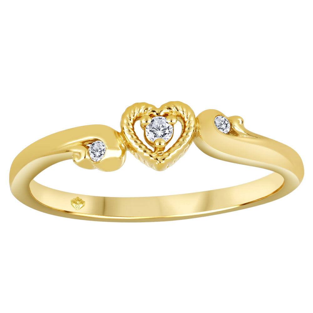Yellow Gold Heart Ring with Canadian Diamond